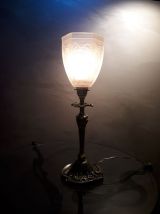 GRANDE LAMPE bronze  ART  NOUVEAU TULIPE   pressé  signé  LA