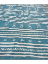 Tapis kilim bleu et blanc fait main en pure laine 