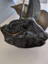 lampe fleurs d'arum en laiton noir et bronze