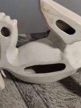 lampe otarie en céramique et globe en opaline blanches