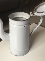 Cafetière en tôle émaillée années 50