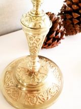 Paire de bougeoirs en laiton 