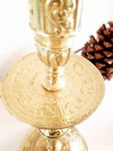 Paire de bougeoirs en laiton 