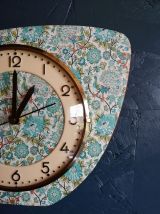 Horloge vintage, pendule murale "Plumes de Paon"