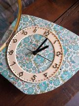 Horloge vintage, pendule murale "Plumes de Paon"