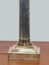 LAMPE COLONNE EN MÉTAL ARGENTÉ