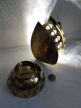 Lampe de nuit en laiton et coupelle ajourée 