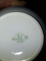 Duo de tasses et sous tasses liseré rouge et doré