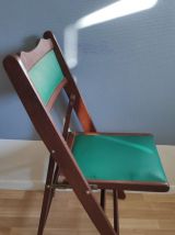 chaises pliantes en bois et skaÏ vert vintage en bon état