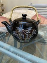 Theiere japonaise terre cuite laquee noire