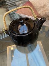 Theiere japonaise terre cuite laquee noire