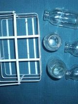 bouteilles  en  verre   avec  panier