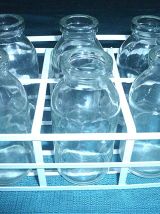 bouteilles  en  verre   avec  panier