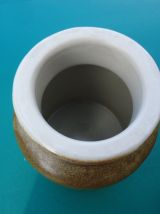 Pot en grè rond mrron Hauteur 13 Diamètre 10