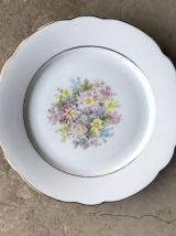 8 Assiettes à dessert - en porcelaine