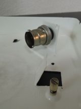 Grand plafonnier en verre Holophane