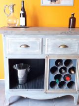 Buffet, bar shabby