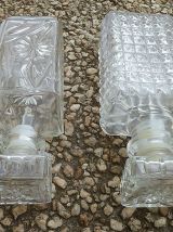 lot de 2 anciens flaçons en  verre , vintage