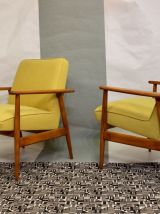 Paire de fauteuils par M. Zieliński année 60 tissu jaune.