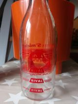 Bouteille de lait en verre "galettes Saint-michel" 