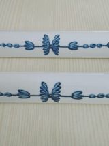 Ensemble  salle de bain Porcelaine de Paris, décor Lamballe