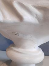 buste de jeune garçon en plâtre