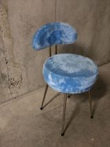Chaise moumoute bleue