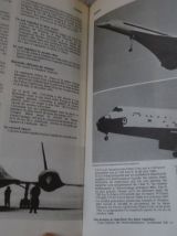 Livre Guinnes des Records 1983 , illustré 498 pages