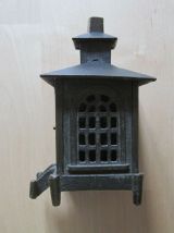 tirelire decor maison en  fonte  ancienne