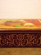 Ancienne boite à biscuits en tôle lithographiée