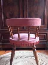 Chaise ancienne en velours rose 