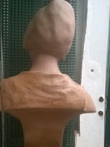 Buste en terre cuite signé le Fouché