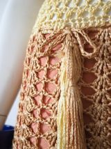 Petite robe en crochet macramé vintage 60's