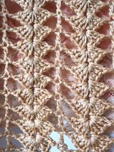 Petite robe en crochet macramé vintage 60's