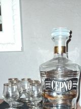 Carafe et verres liqueur traits dorés 