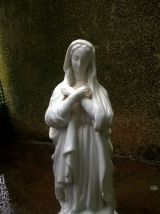 Statue Vierge Marie en biscuit 