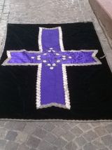 tissu de cercueil en velour brodé