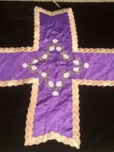 tissu de cercueil en velour brodé