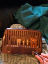 petite radio vintage