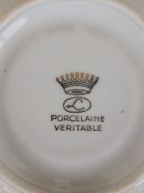 Tasses porcelaine +s.tasses bords couleur et or
