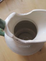 Pichet en faïence marque  G. Brachet   .Lincolor .Terrasson 