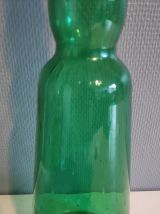 grande carafe verte avec bouchon goutte d'eau