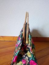 Joli sac fleuri avec anse osier - vintage 