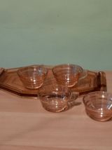 Plateau et tasses gondolo verre rose depressif, 