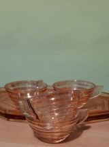 Plateau et tasses gondolo verre rose depressif, 
