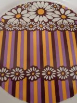 3 assiettes plates vintage modèle love