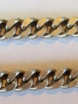 Deux bracelets gourmettes en métal argenté