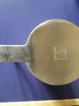 Pichet en inox brossé au design italien signé Armani Casa