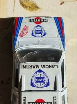 VOITURE DE COLLECTION BBURAGO LANCIA DELTA S4 MARTINI 1:24