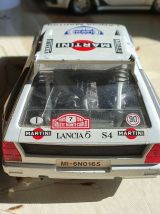 VOITURE DE COLLECTION BBURAGO LANCIA DELTA S4 MARTINI 1:24